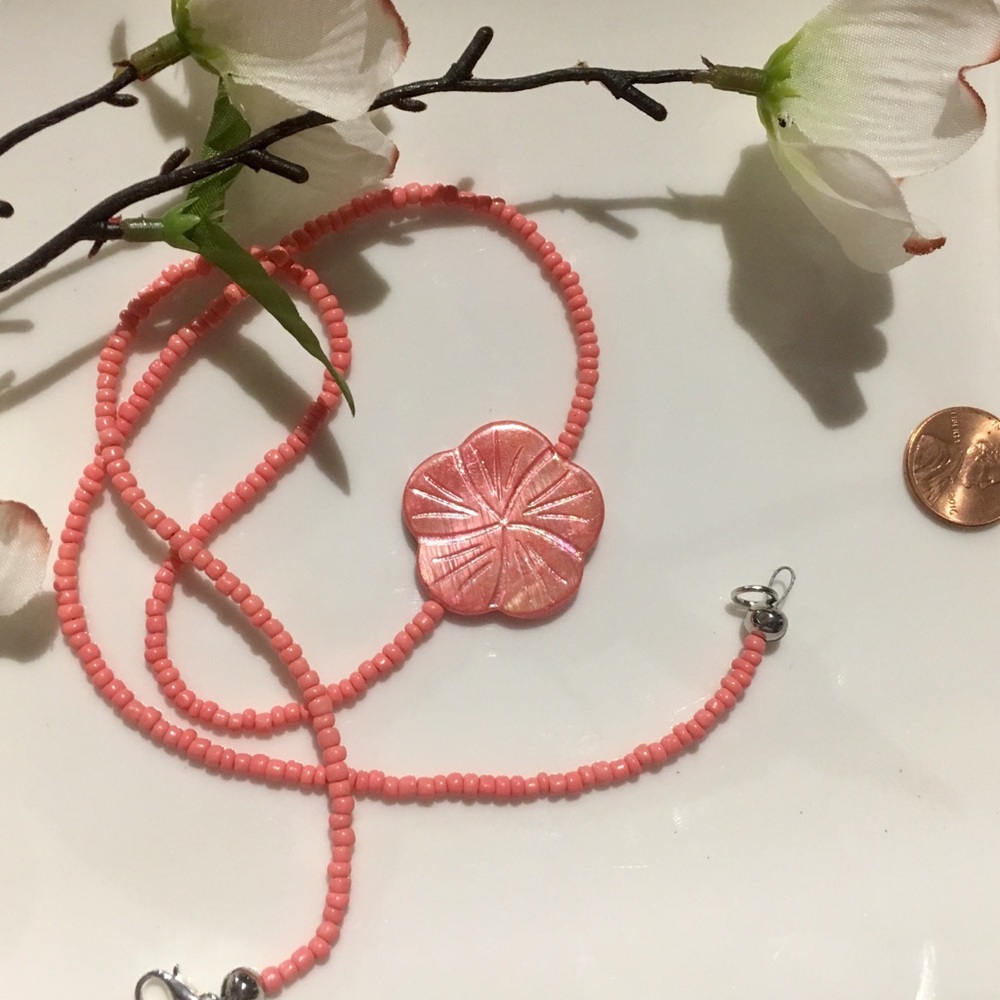 Natural shell necklace